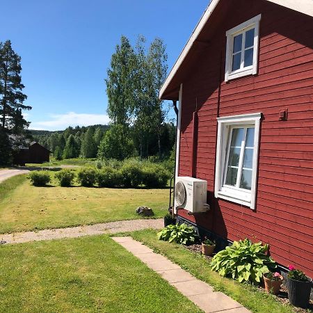 Trevlig Stuga Naera Hovfjaellet Torsby Extérieur photo